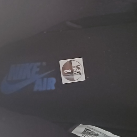 Dead Stock Air Jordan 1 Retro High OG Royal Reimagined DZ5485 042 Size 8 - Picture 9 of 10